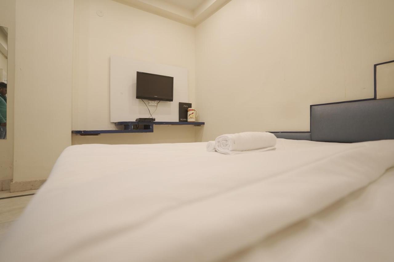 Hotel Leo Continental New Delhi Ngoại thất bức ảnh