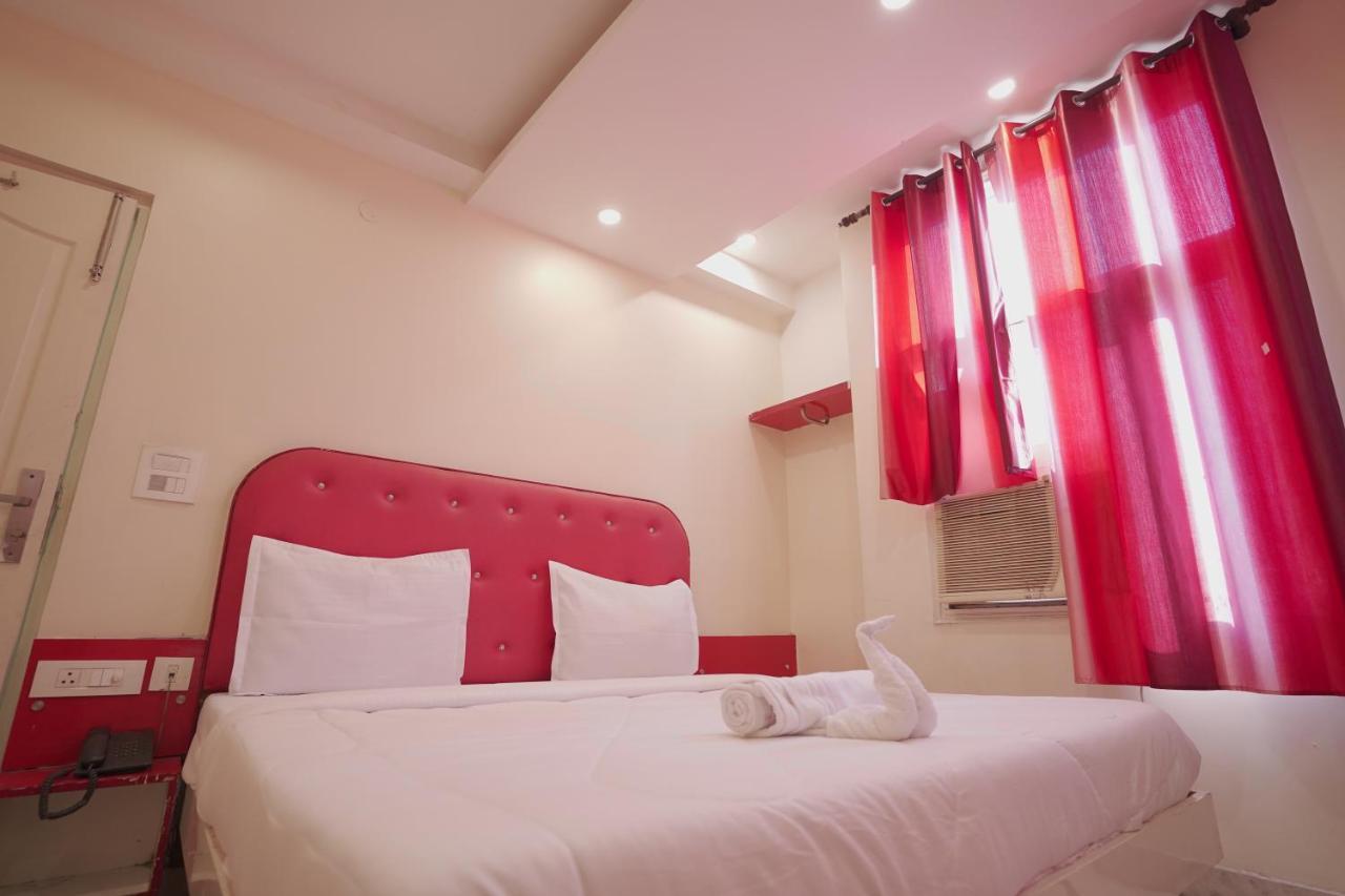 Hotel Leo Continental New Delhi Ngoại thất bức ảnh