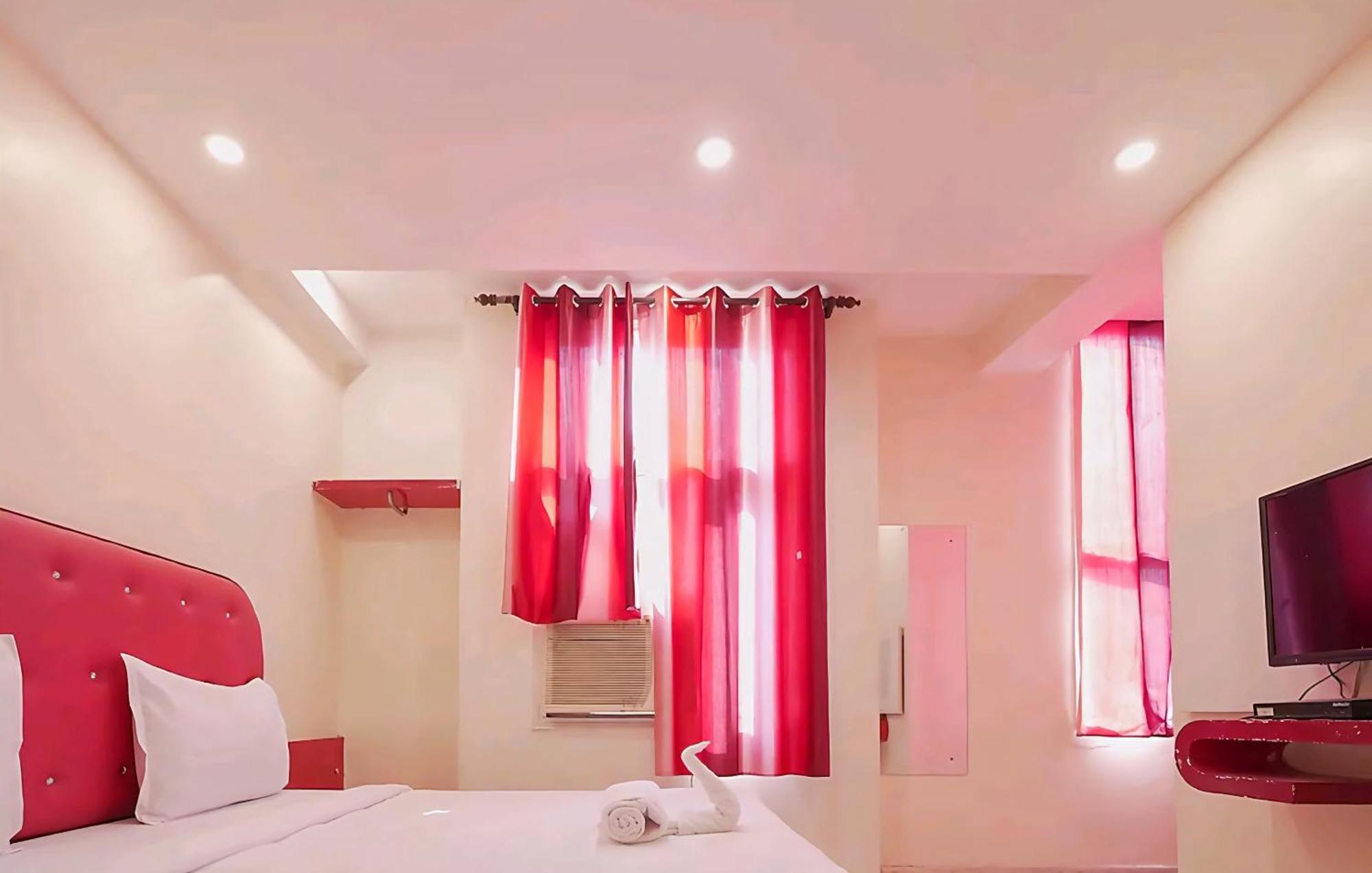 Hotel Leo Continental New Delhi Ngoại thất bức ảnh