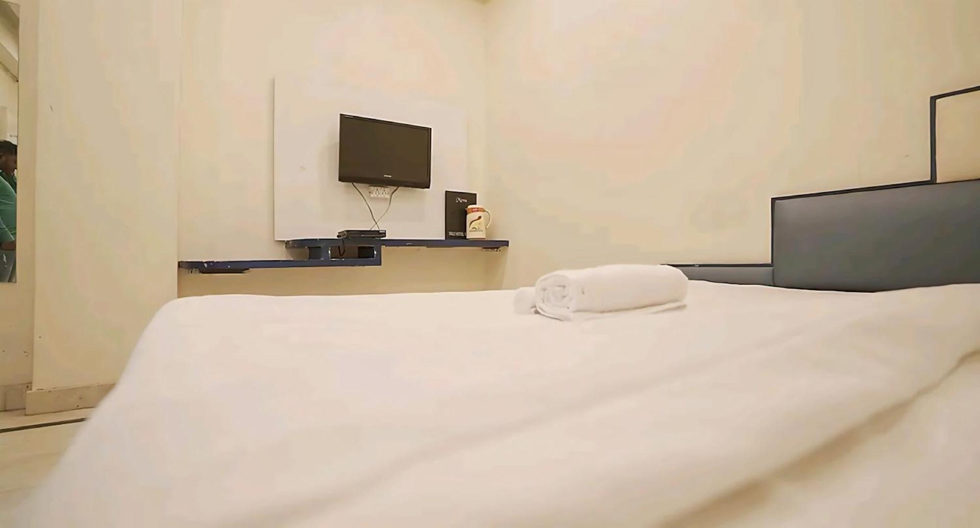 Hotel Leo Continental New Delhi Ngoại thất bức ảnh